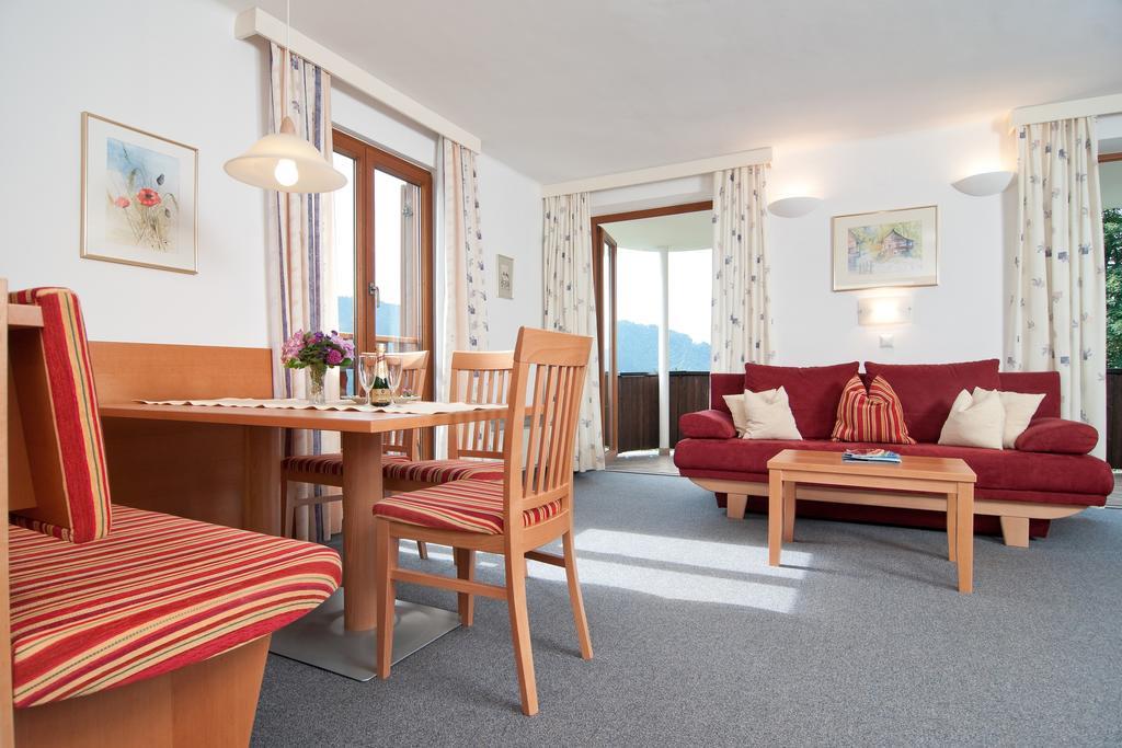 Schuetzenhof Aparthotel Sattendorf Ngoại thất bức ảnh
