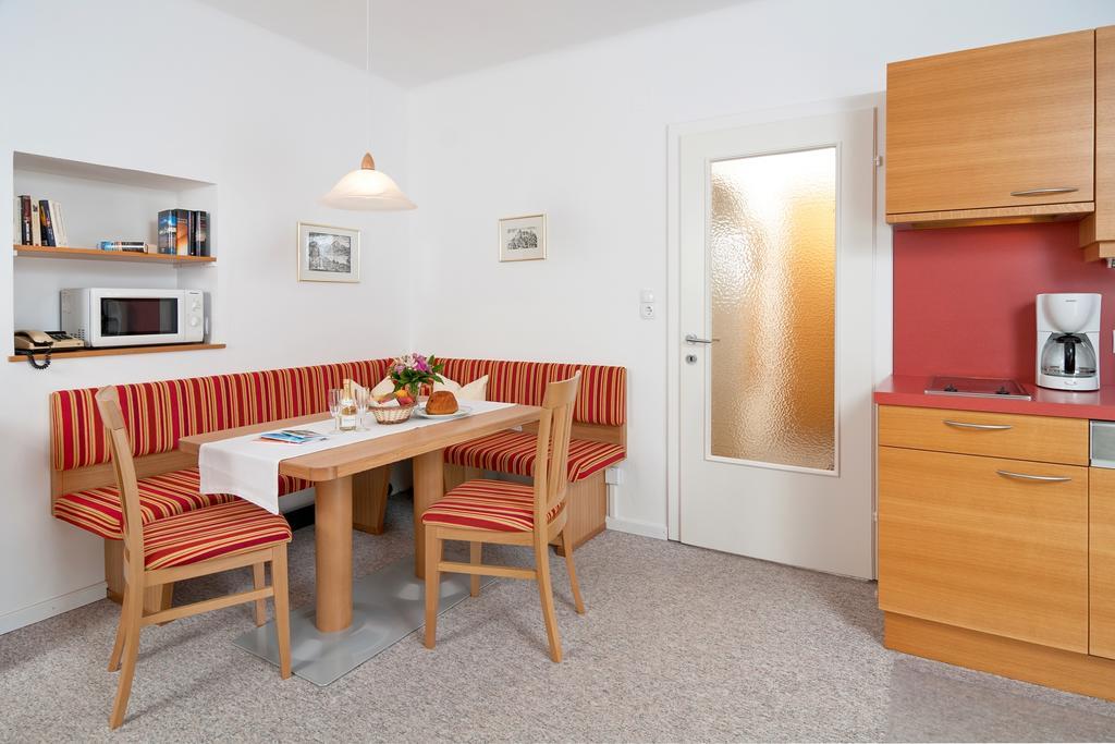 Schuetzenhof Aparthotel Sattendorf Ngoại thất bức ảnh
