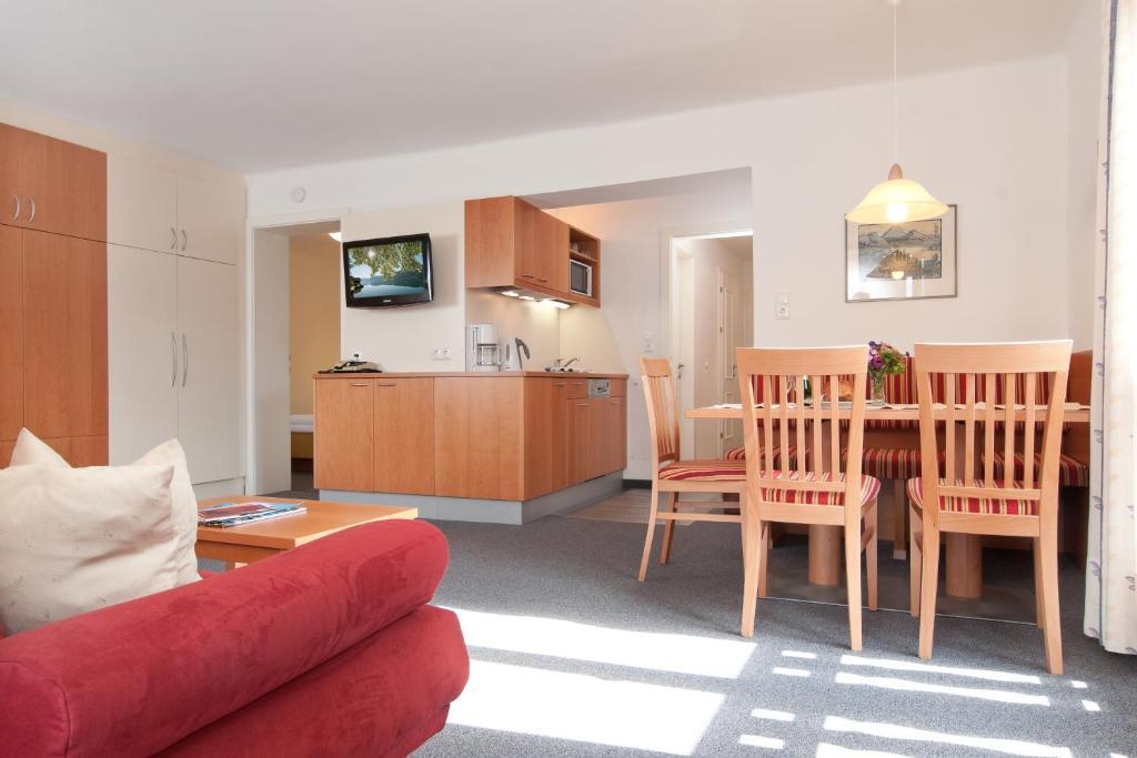 Schuetzenhof Aparthotel Sattendorf Phòng bức ảnh